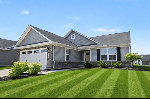 4022 Lupine Way, Tipp City, OH, 45371-8021 | Card Image