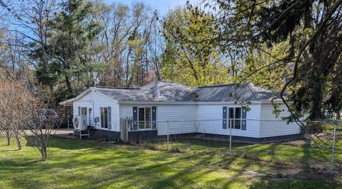 2215 Dowd St, Muskegon, MI, 49441-3215 | Card Image