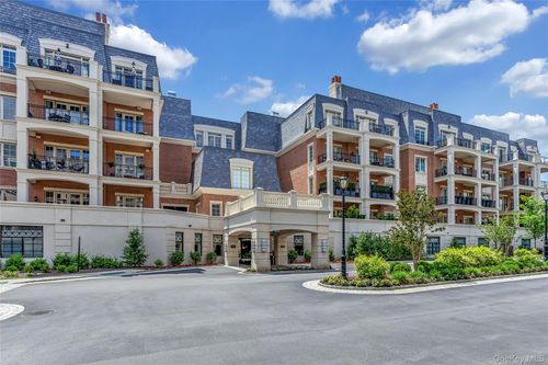 unit-6307-6000 Royal Ct, New Hyde Park, NY, 11040-2648 | Card Image