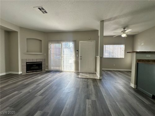 1100-4730 E Craig Road, Las Vegas, NV, 89115 | Card Image