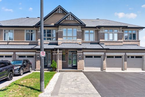 399 Livery St, Stittsville, ON, K2V0B5 | Card Image