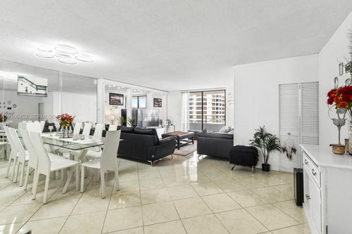 612-600 Three Islands Blvd, Hallandale Beach, FL, 33009-7800 | Card Image