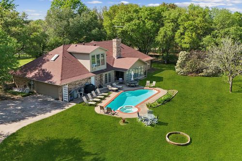 1425 N Peytonville Ave, Southlake, TX, 76092-4104 | Card Image