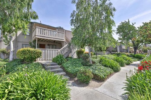 480 Coyote Creek Cir, San Jose, CA, 95116-1072 | Card Image