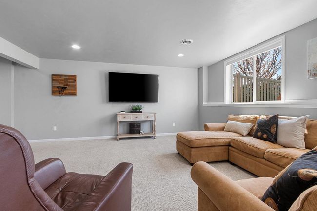 635 Pebblestone Circle, House other with 4 bedrooms, 4 bathrooms and null parking in HOBART WI | Image 31
