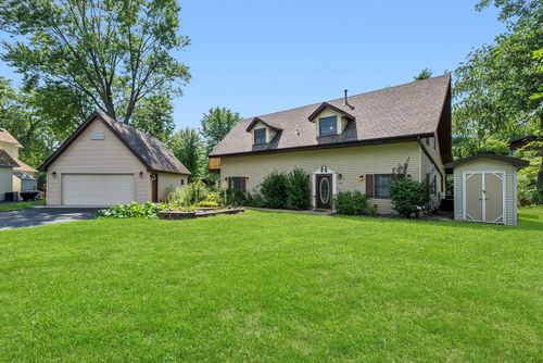 6025 Northern Dr, Morris, IL, 60450-9661 | Card Image