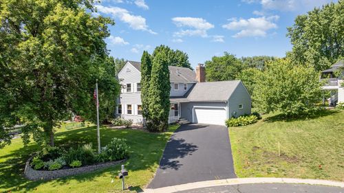 3013 Bluffs Dr, Mound, MN, 55364-9531 | Card Image