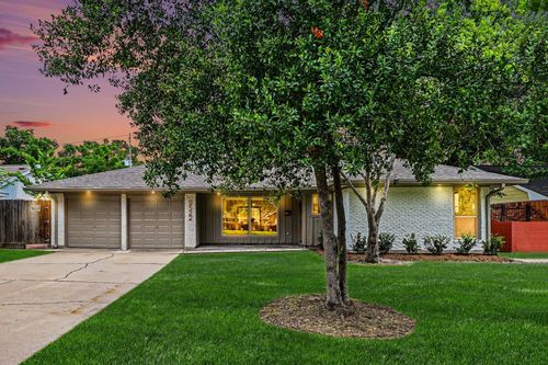 9522 Winsome Ln, Houston, TX, 77063-3830 | Card Image