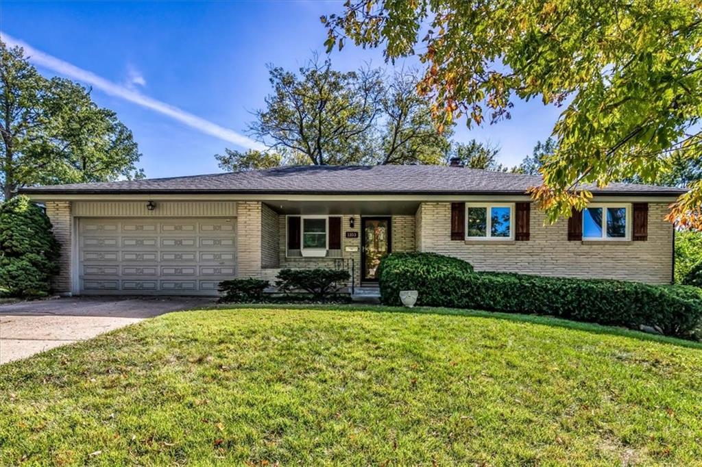 88th Ter, Kansas City, MO 64114