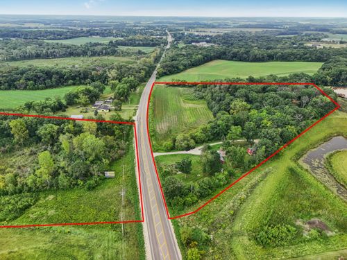 9607 County Rd N, EAST TROY, WI, 53120 | Card Image