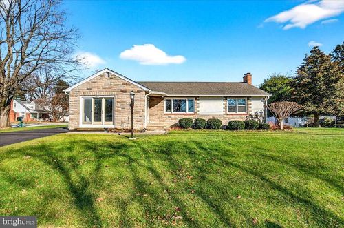 701 Park Ave, MOUNT AIRY, MD, 21771-5423 | Card Image