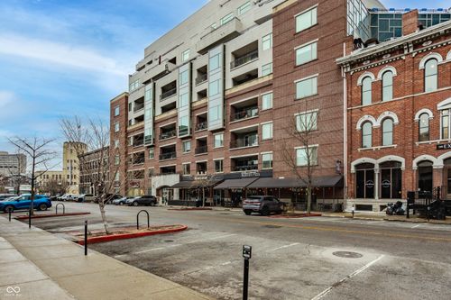 unit-305-333 Massachusetts Ave, Indianapolis, IN, 46204-2039 | Card Image