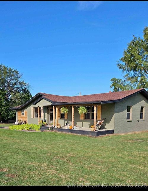 719 Oklahoma Ave, Wynona, OK, 74084 | Card Image