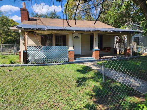 4101 Walker Blvd, Knoxville, TN, 37917-2218 | Card Image