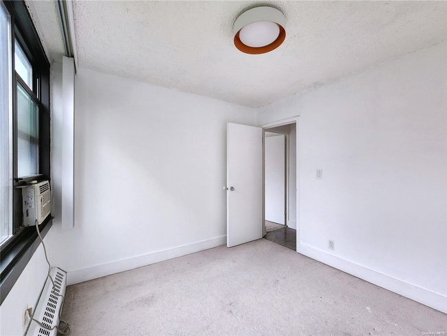 APT-4B - 162-40 9 Th Ave, Home with 3 bedrooms, 1 bathrooms and null parking in Beechhurst NY | Image 22
