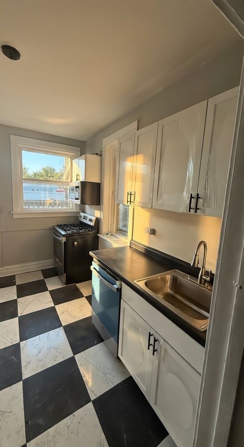 2s-440 S Ridgeland Ave, Oak Park, IL, 60302-4088 | Card Image