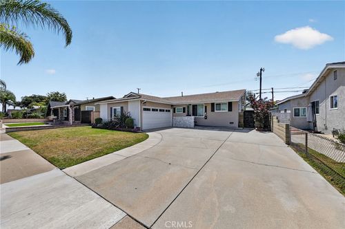 5702 Lime Ave, Cypress, CA, 90630-3219 | Card Image