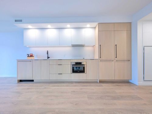 411-13738 Central Ave, Surrey, BC, V3T1R9 | Card Image
