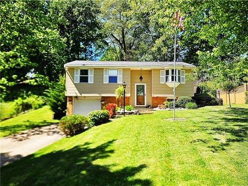 322 Chelsea Dr, Greensburg, PA, 15601-6006 | Card Image