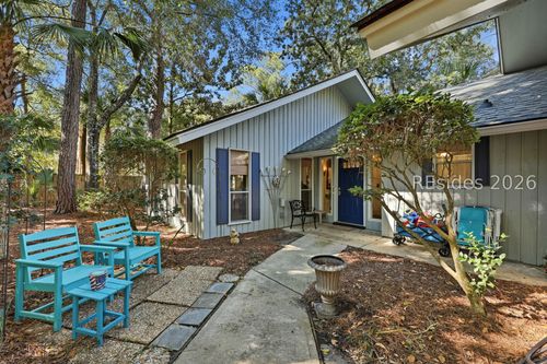 18 Sandpiper St, Hilton Head Island, SC, 29928-6419 | Card Image