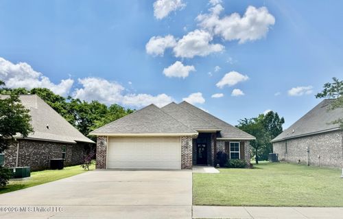 45 Hedges Plantation Pl, Natchez, MS, 39120-7003 | Card Image