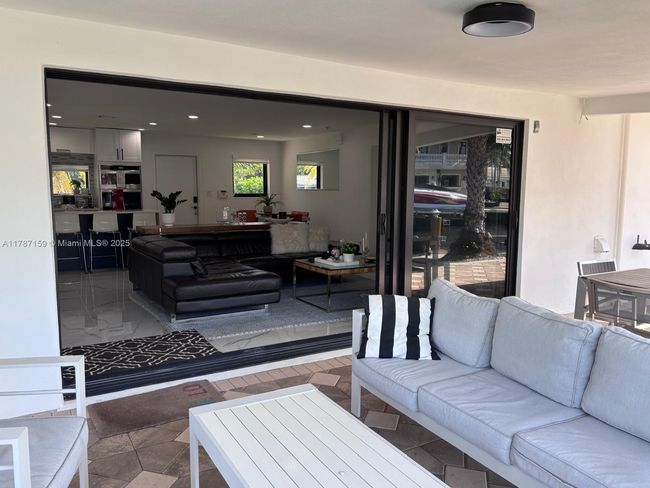 2501 Ne 50 Th St, House other with 3 bedrooms, 2 bathrooms and null parking in Lighthouse Point FL | Image 31