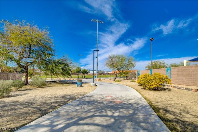 APT-25 - 2941 Country Manor Ln, Condo with 3 bedrooms, 2 bathrooms and null parking in Las Vegas NV | Image 36