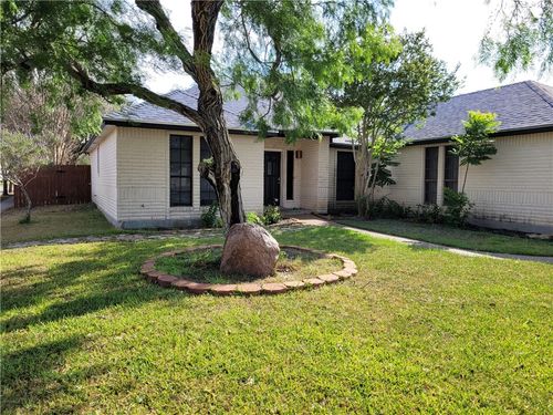 7021 Mansfield Dr, Corpus Christi, TX, 78414-3124 | Card Image