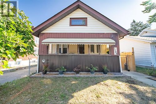 1186 Pierre Ave, Windsor, ON, N9A2L4 | Card Image