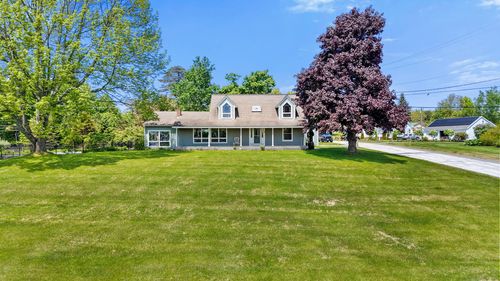 3 Navy St, Searsport, ME, 04974-3383 | Card Image
