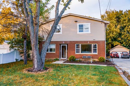 26316 W Rollins Rd, Ingleside, IL, 60041-8512 | Card Image