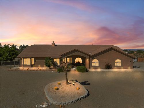 11025 El Esteban Rd, Phelan, CA, 92371-5001 | Card Image