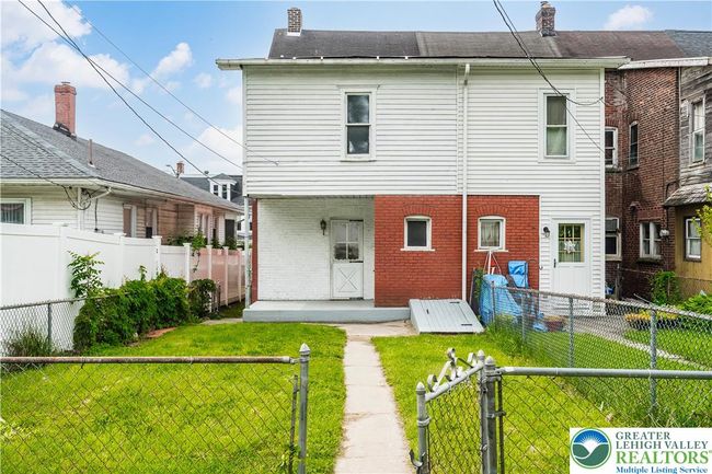 1926 W Broad St, Townhouse with 4 bedrooms, 1 bathrooms and null parking in BETHLEHEM PA | Image 45