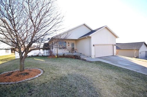 1273 Black River Court, Whitewater, WI, 53190 | Card Image