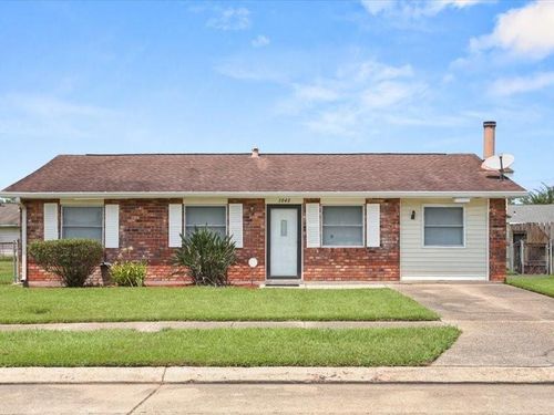 3040 Sorbonne Dr, Marrero, LA, 70072-5560 | Card Image