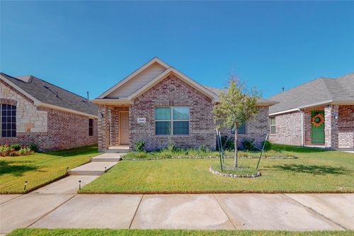2348 Evening Stone Dr, Aubrey, TX, 76227-3103 | Card Image