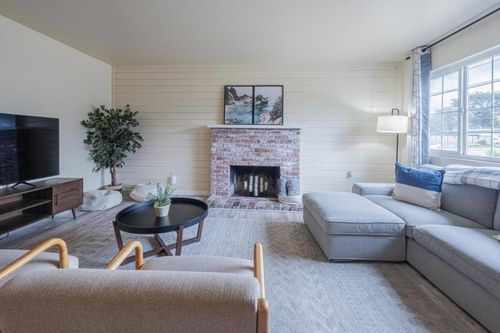 351 Hillcrest Ave, Marina, CA, 93933-3611 | Card Image