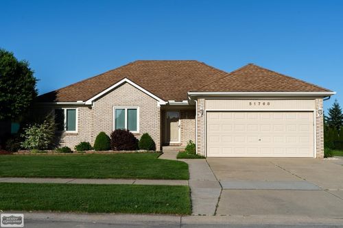 51768 Blue Spruce Dr, Macomb, MI, 48042-4228 | Card Image