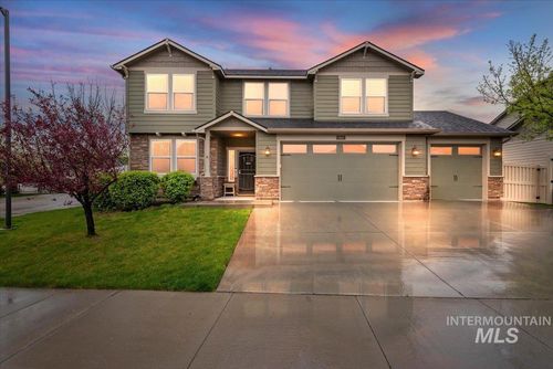 1011 W Riodosa Dr, Meridian, ID, 83642-8019 | Card Image