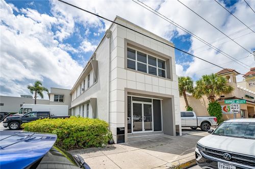 1323 21st St, Vero Beach, FL, 32960-3455 | Card Image