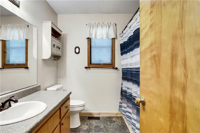 83 Valley Dr, House other with 4 bedrooms, 3 bathrooms and null parking in ELLIJAY GA | Image 32