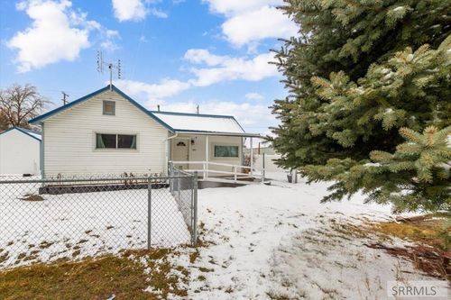 795 N Shilling Ave, Blackfoot, ID, 83221-1840 | Card Image