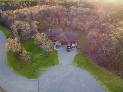 7193 N Timber Ridge Lane, House other with 4 bedrooms, 3 bathrooms and null parking in Germantown WI | Image 3