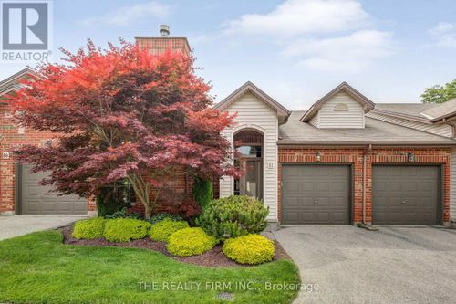 61-1100 Byron Baseline Road, London South (South K), ON, N6K4M3 | Card Image