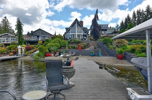 1504 E Lakeshore Dr, Lake Stevens, WA, 98258-8639 | Card Image