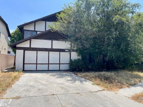 10526 Balcom Ave, Granada Hills, CA, 91344-5905 | Card Image