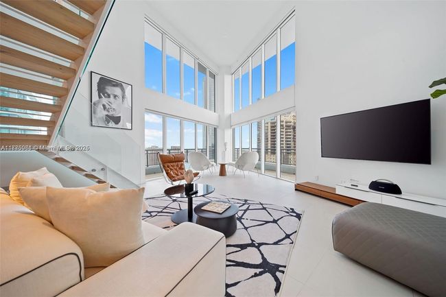 APT-2600 - 60 Sw 13 Th St, Condo with 3 bedrooms, 4 bathrooms and null parking in Miami FL | Image 25