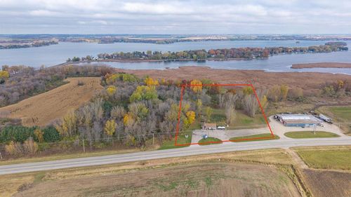 814 W State St, FOX LAKE, WI, 53933-9506 | Card Image