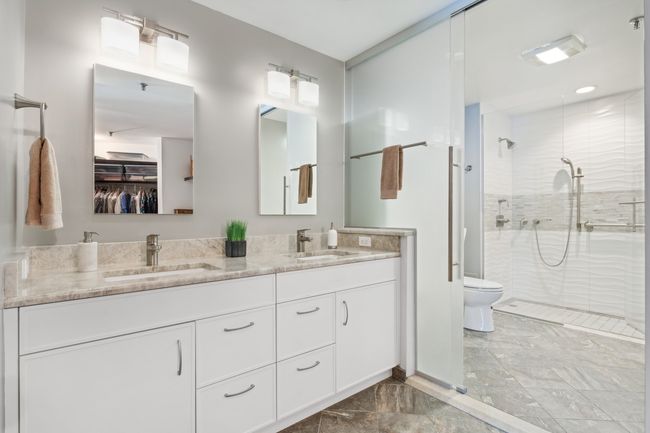 1305 - 680 N Lake Shore Dr, Condo with 3 bedrooms, 3 bathrooms and 1 parking in CHICAGO IL | Image 14