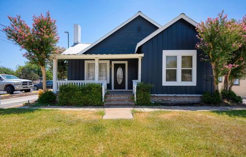 717 Sidney Baker St, Kerrville, TX, 78028-3348 | Card Image